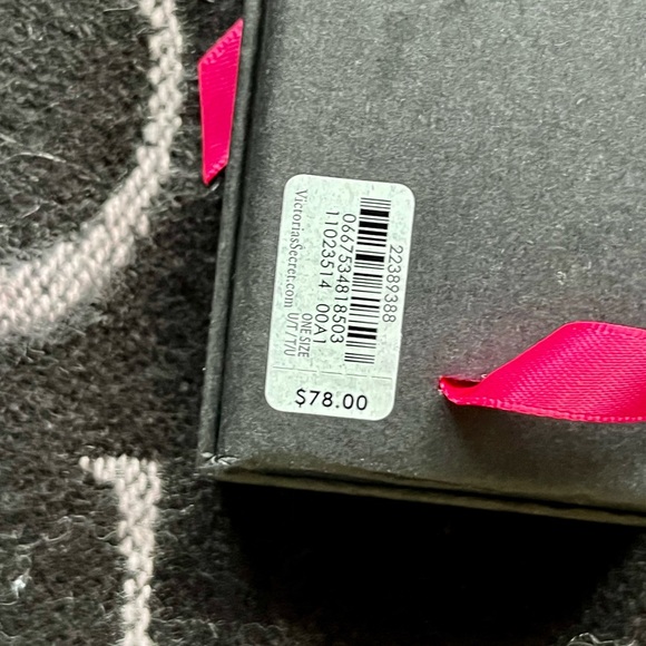 Victorias Secret Bracelet and Blanket Scarf/throw - Picture 3 of 6